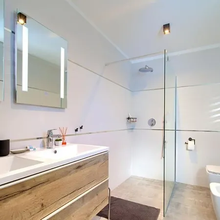Luxury Valentina With Zone And Outdoor Pool, Near The Sea Vila Sveti Vid-Miholjice