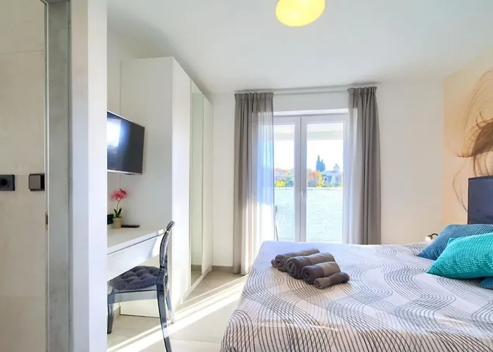 Luxury Valentina With Zone And Outdoor Pool, Near The Sea Vilă Sveti Vid-Miholjice
