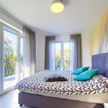 Luxury Valentina With Zone And Outdoor Pool, Near The Sea Sveti Vid-Miholjice