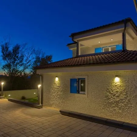 Luxury Valentina With Zone And Outdoor Pool, Near The Sea * Sveti Vid-Miholjice