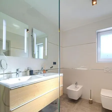Luxury Valentina With Zone And Outdoor Pool, Near The Sea Sveti Vid-Miholjice