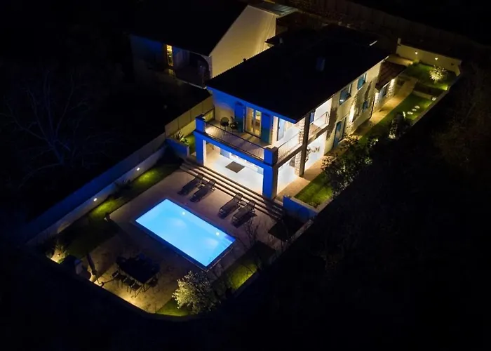 Luxury Valentina With Zone And Outdoor Pool, Near The Sea * Sveti Vid-Miholjice