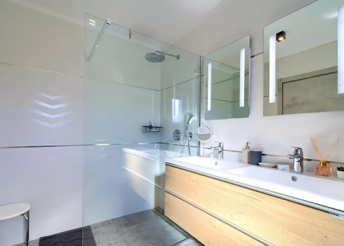 Luxury Valentina With Zone And Outdoor Pool, Near The Sea Sveti Vid-Miholjice
