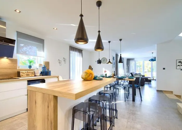 Villa Luxury Valentina With Zone And Outdoor Pool, Near The Sea Sveti Vid-Miholjice