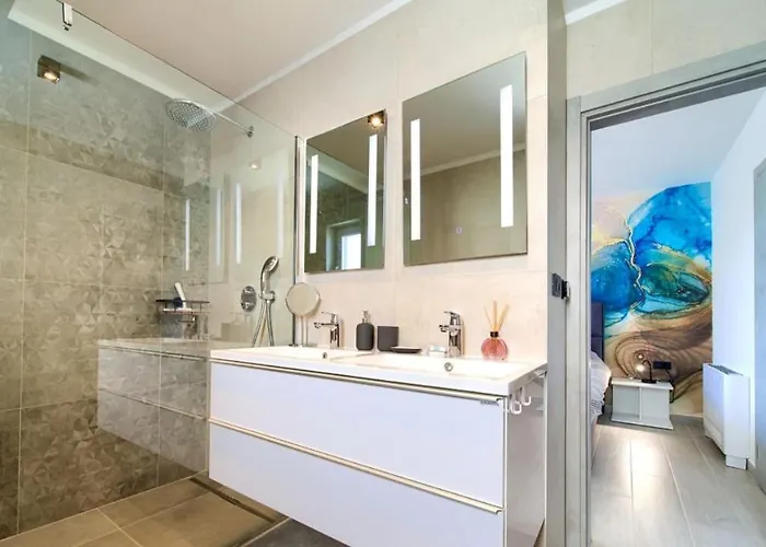 Luxury Valentina With Zone And Outdoor Pool, Near The Sea Sveti Vid-Miholjice