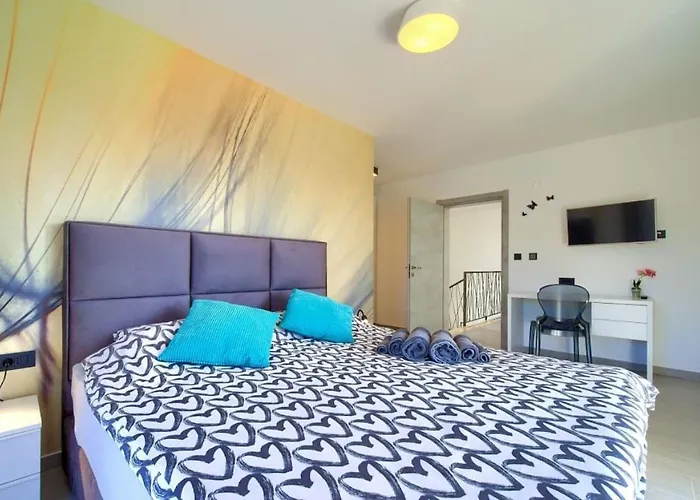Luxury Valentina With Zone And Outdoor Pool, Near The Sea Villa *